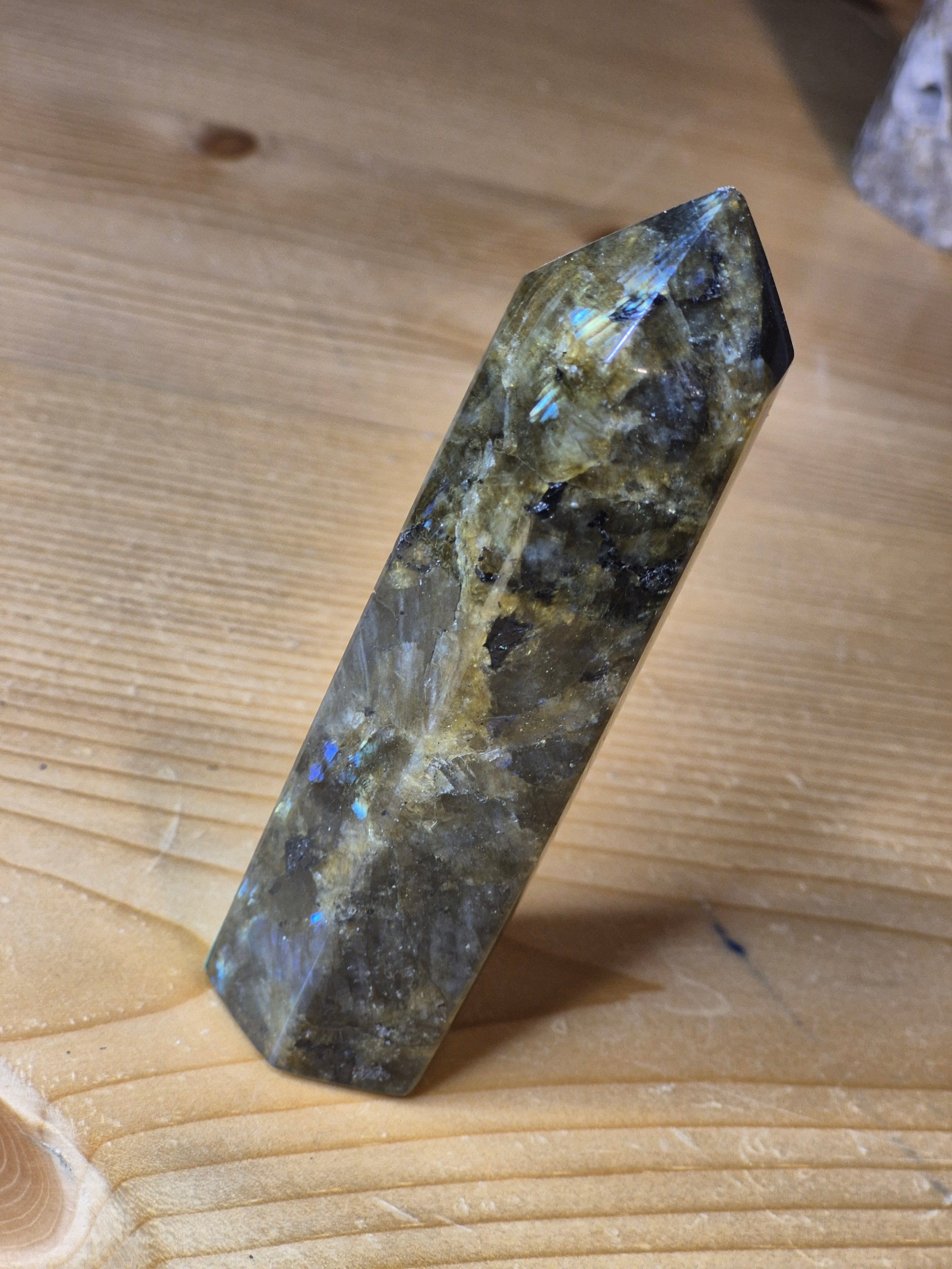 Tour de labradorite